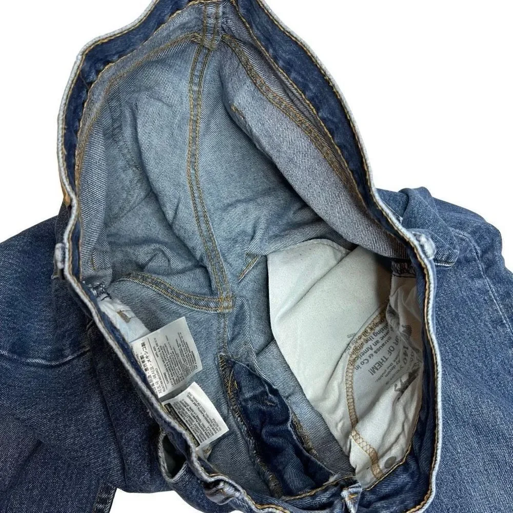Levi’s medium wash 505 jeans size 32 X 32